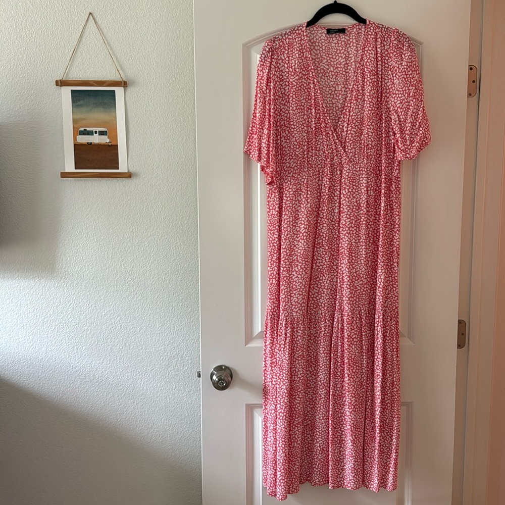 Australian brand Nobody’s Child. Flattering and adorable! US Size 10